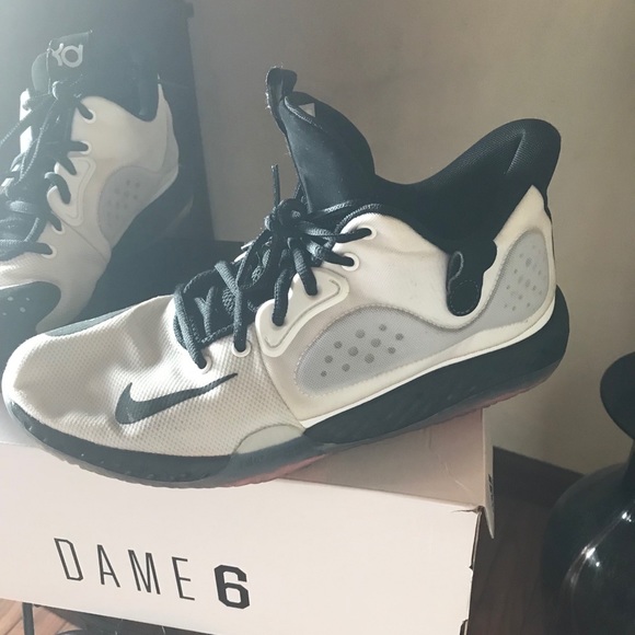 Nike KD’s y’all my son’s, These he wore 1/2 a yr. - Picture 3 of 6